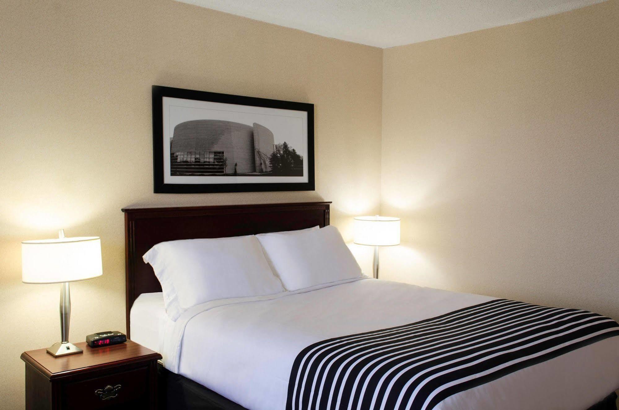 Sandman Hotel Quesnel Exterior foto